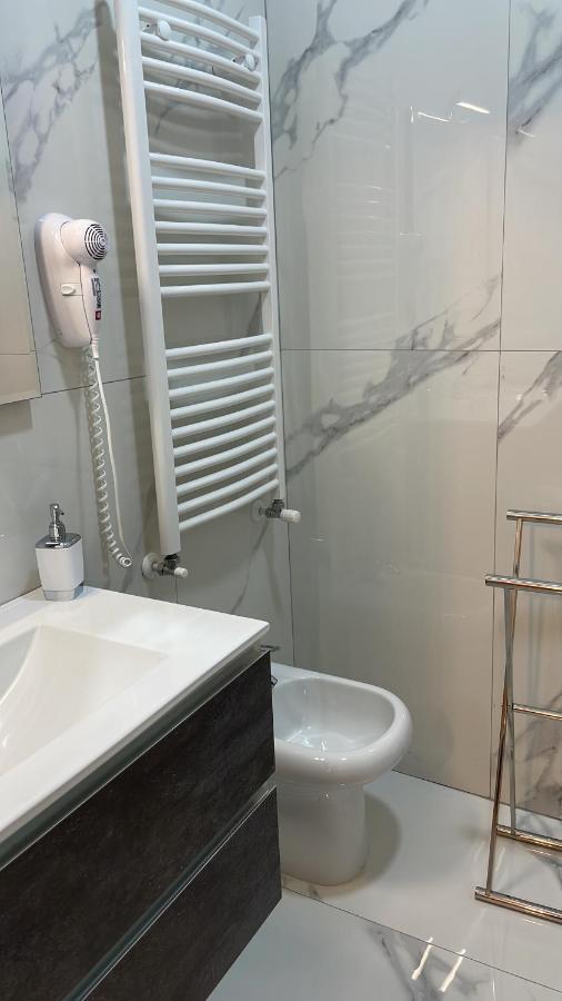 Lumacors House Bed & Breakfast Napoli Bagian luar foto