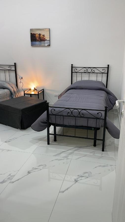 Lumacors House Bed & Breakfast Napoli Bagian luar foto