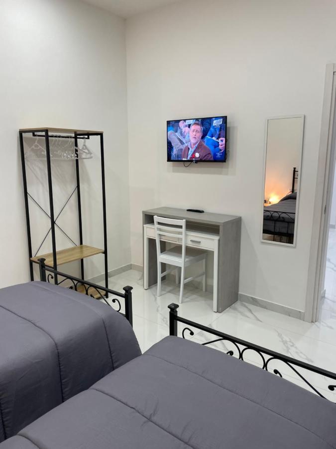 Lumacors House Bed & Breakfast Napoli Bagian luar foto