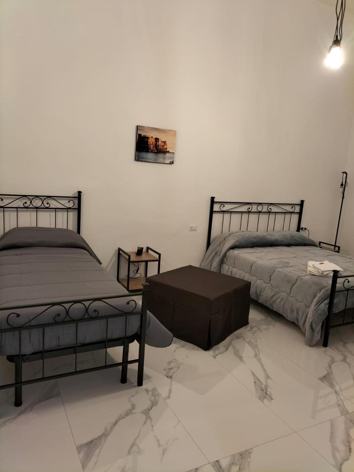 Lumacors House Bed & Breakfast Napoli Bagian luar foto