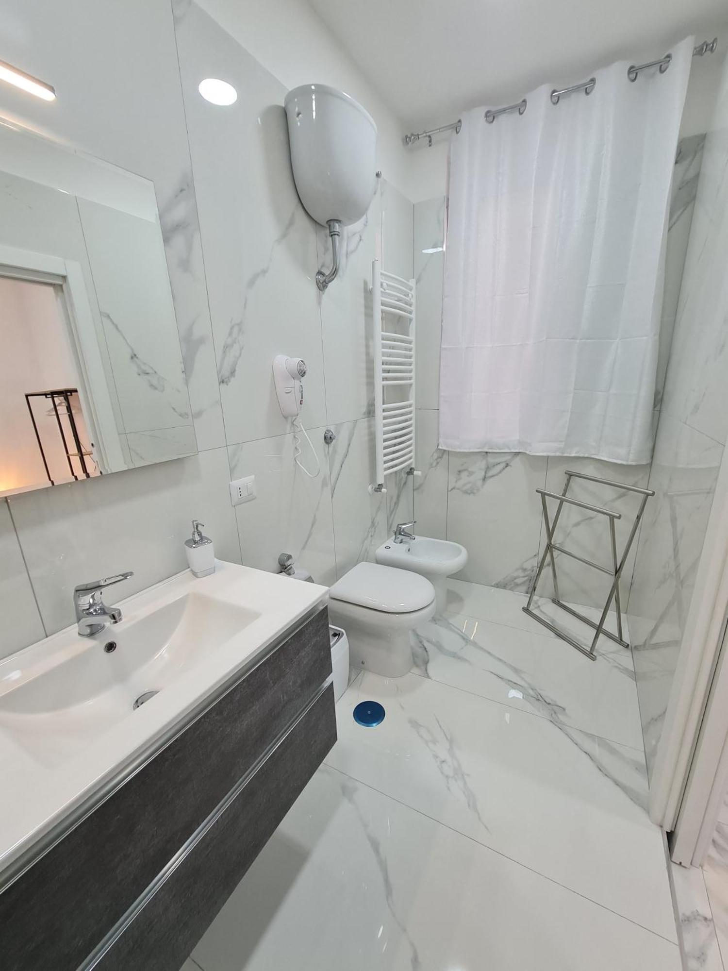Lumacors House Bed & Breakfast Napoli Bagian luar foto